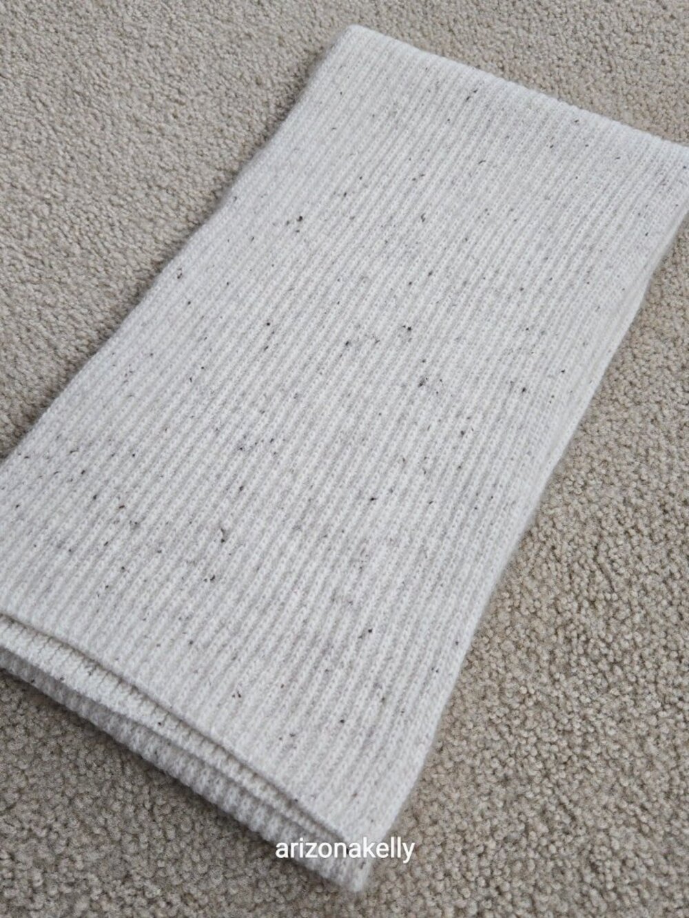 Garnet Hill Cashmere Ribbed Scarf Speckled Oatmeal *FLAW* - Picture 10 of 12